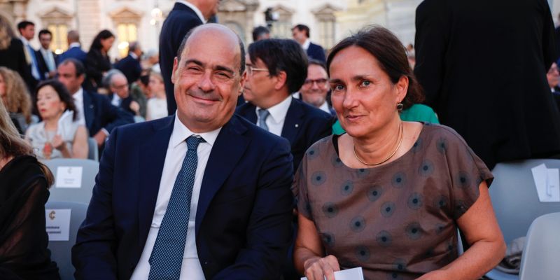 Foto dalla piazza 25